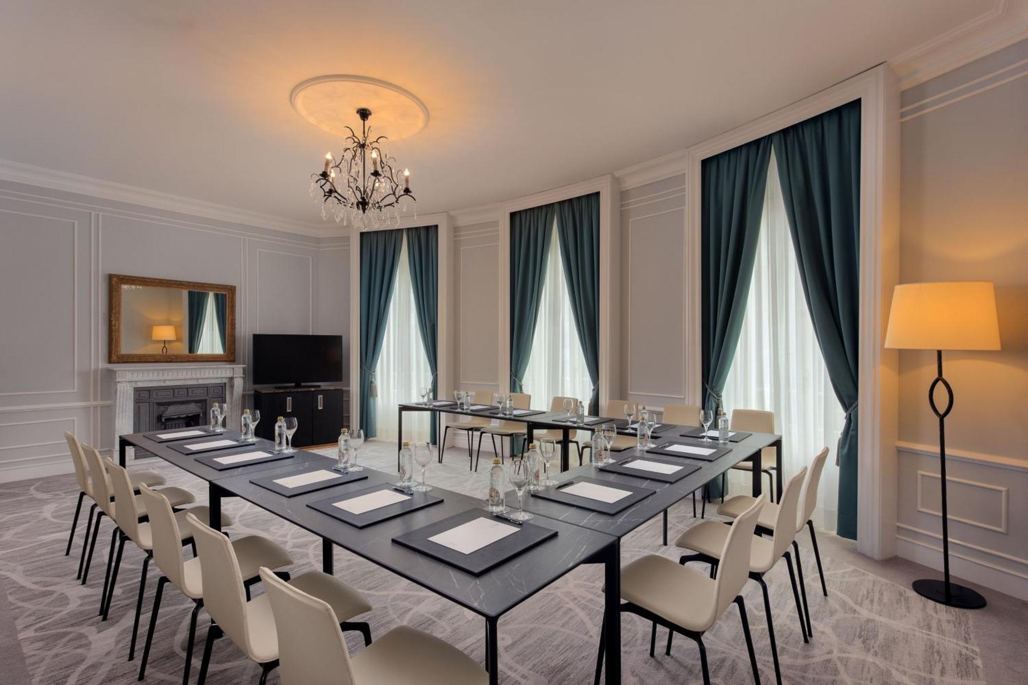 Hotel Maria Cristina, A Luxury Collection Hotel, San Sebastián Exterior photo